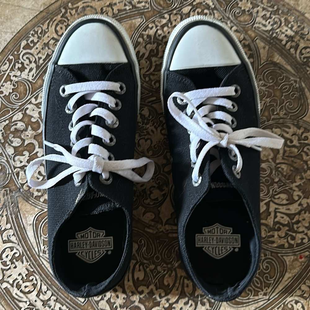 Women's Harley sneakers. Excellent condition